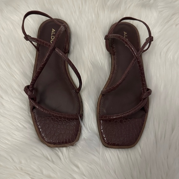 ALDO Toosieflex Burgundy Strappy Sandals – Size 9 – Comfort & Style - Picture 5 of 6